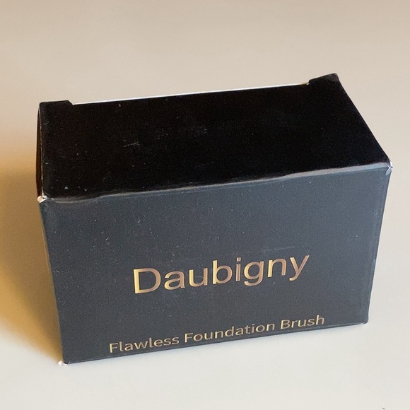 Daubigny Makeup Brush NIB - Picture 7 of 9